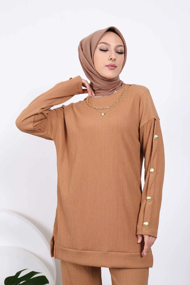 Bisküvi Kolyeli Kolları Düğmeli Tunik Pantolon Takım
