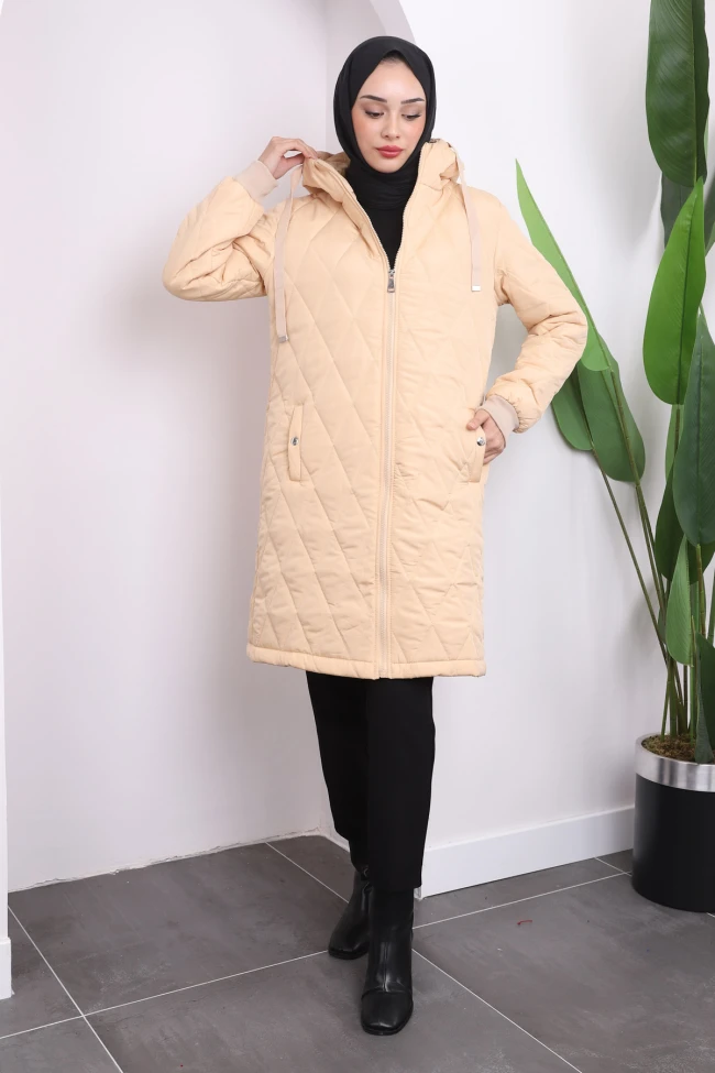 Bej Kapşonlu Cepli Uzun Şişme Mont