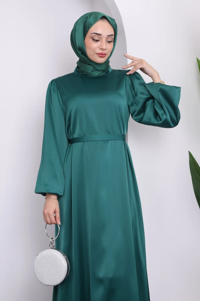 Zümrüt Yeşili Hakim Yaka Balon Kol Saten Elbise