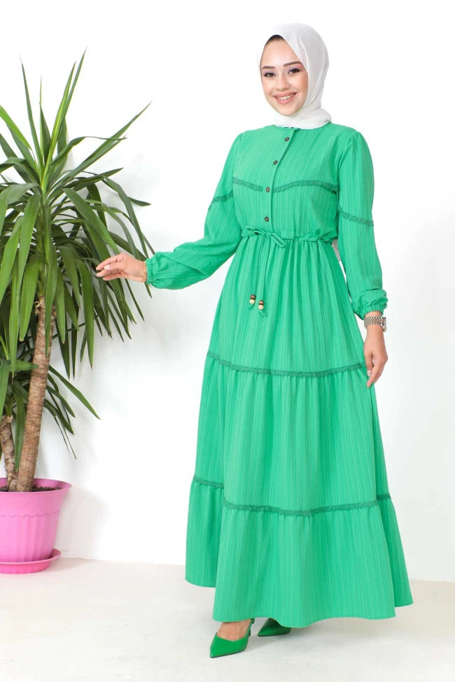 Yeşil Bel Büzgülü Güpürlü Elbise