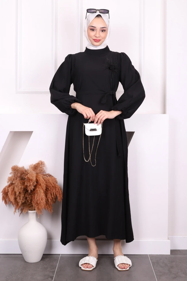 Siyah Balon Kol Kuşaklı Elbise