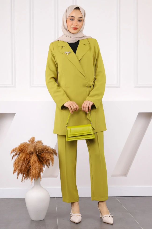 Yağ Yeşili Yan Baglamalı Krep Ceket Pantolonlu Takım