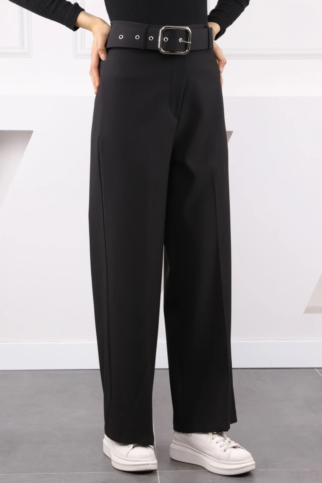 Siyah Bol Paça Kemerli Kumaş Pantolon