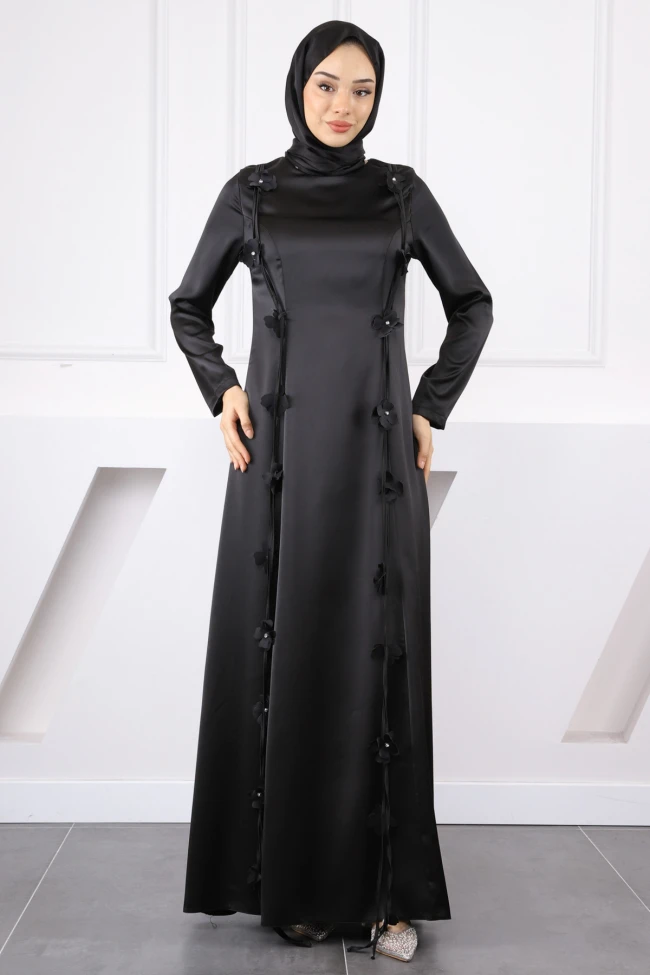 Siyah Çiçek Detaylı Saten Abiye