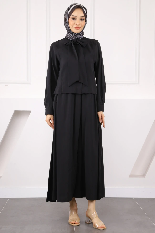 Siyah Yaka Detaylı Gömlek Etekli Takım