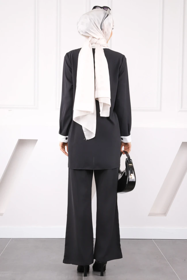 Siyah Yaka Detaylı Tunik Pantolonlu Takım