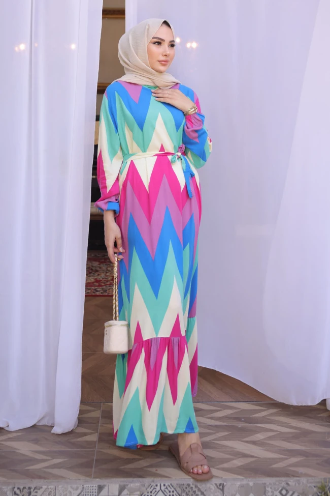 Fuşya Mavi Desenli Eteği Katlı Viscon Elbise