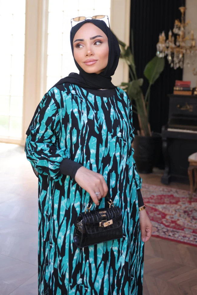 Zümrüt Yeşili Desenli Eteği Katlı Viscon Elbise