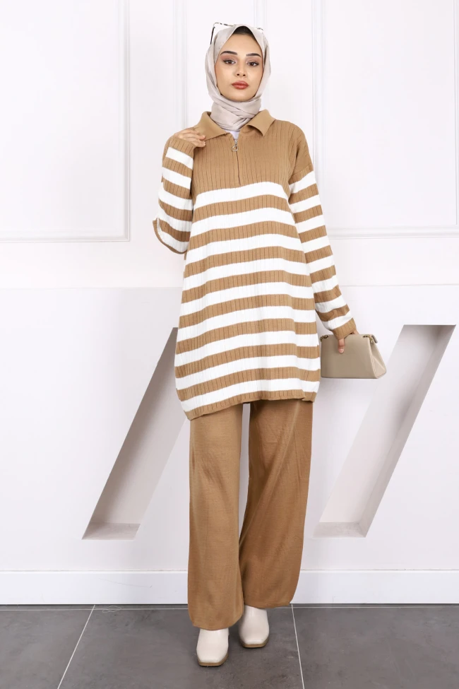 Bisküvi Yaka Fermuarlı Tunik Pantolonlu Triko Takım