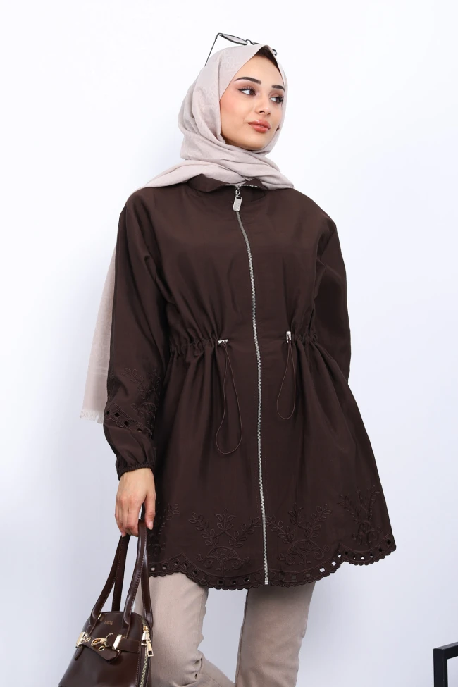 Kahverengi Bel Lastikli Nakış Detaylı Trenç