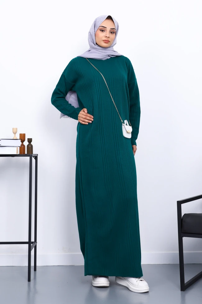 Zümrüt Yeşili Dik Yaka Fitilli Triko Elbise