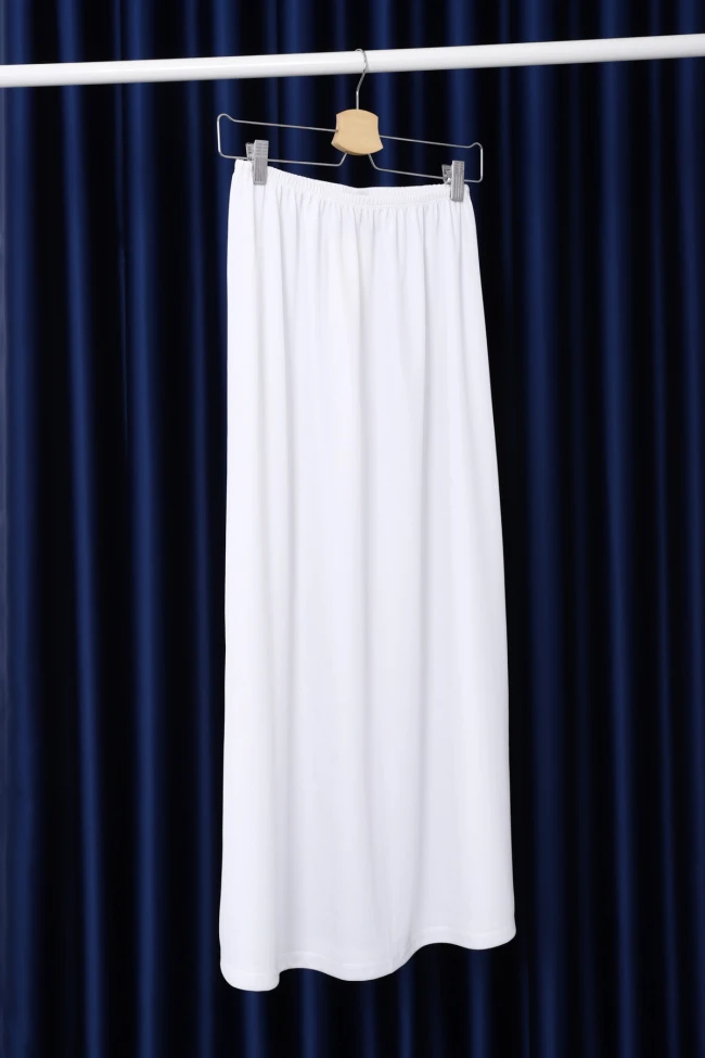 Beyaz Bel Lastikli Etek Astar