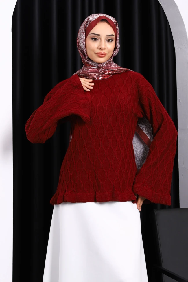 Bordo Bel Ve Kol Ucu Fırfırlı Triko Kazak