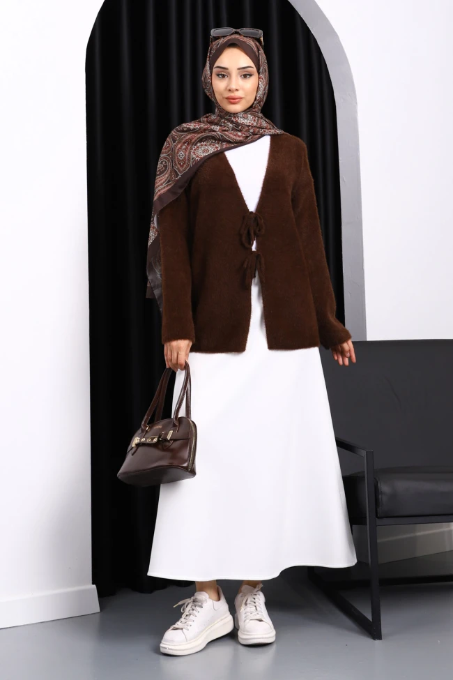 Kahverengi Ön Bağlama Detaylı Angora Yumoş Hırka