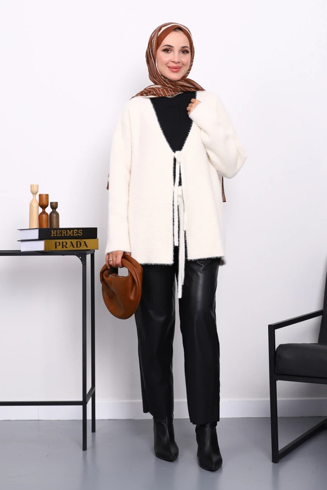 Krem Ön Bağlamalı Angora Yumoş Hırka