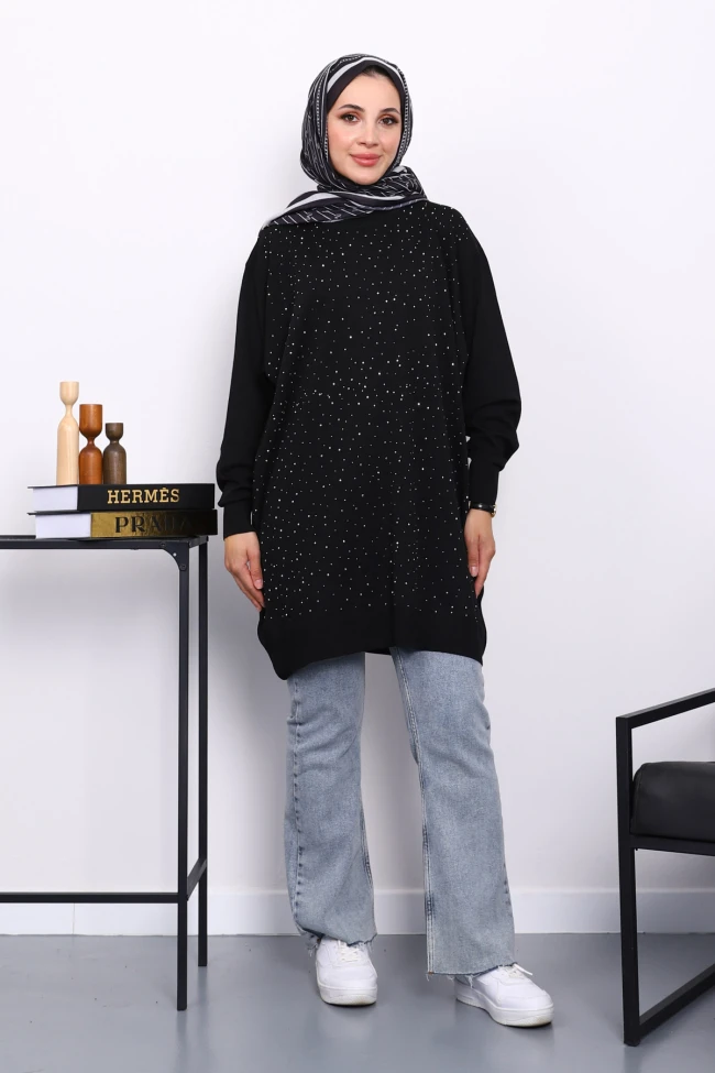 Siyah Bisiklet Yaka Taş İşlemeli Tunik