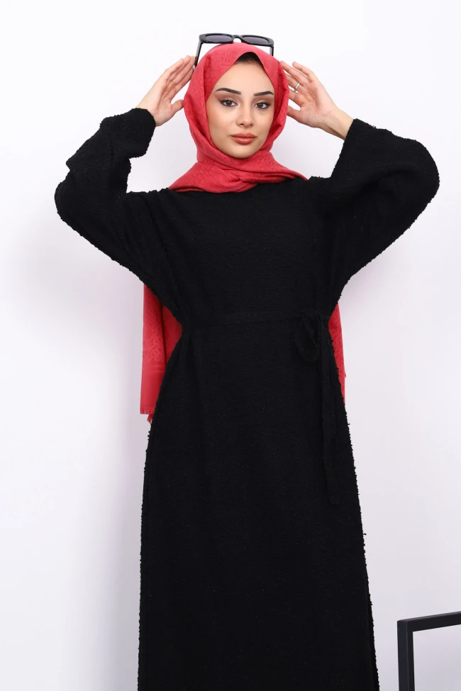 Siyah Bisiklet Yaka Triko Elbise