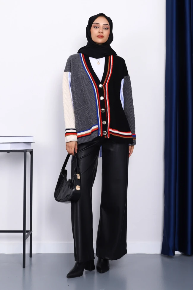 Siyah Gömlek Garnili Cepli Triko Hırka