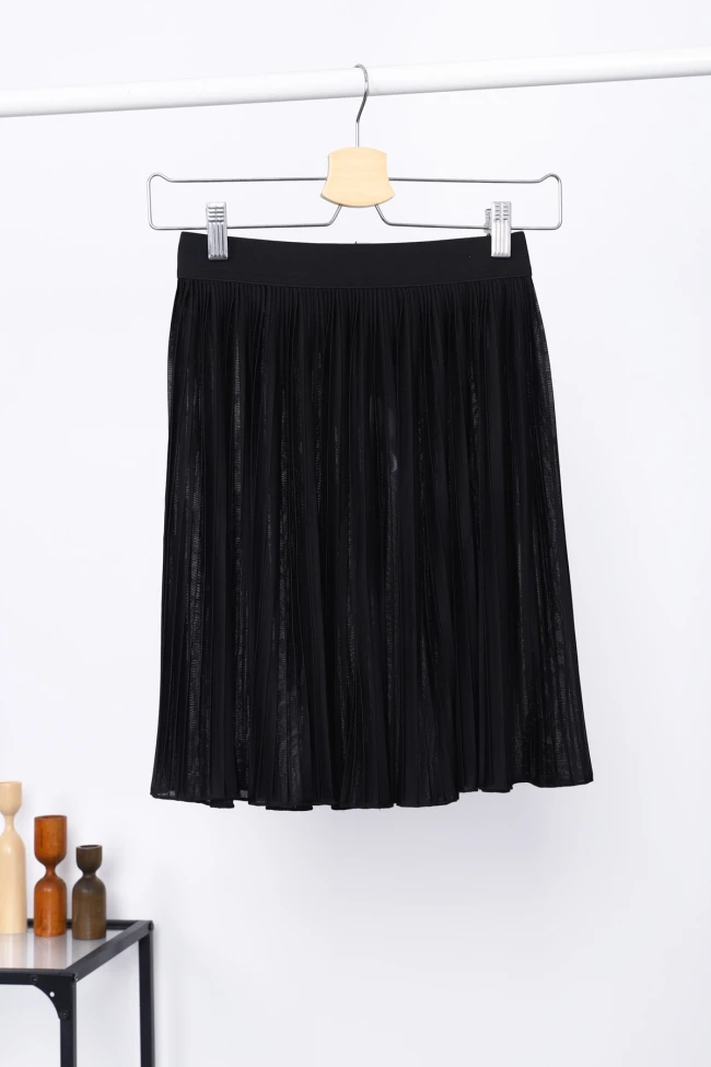 Siyah Lastikli Piliseli İçlik