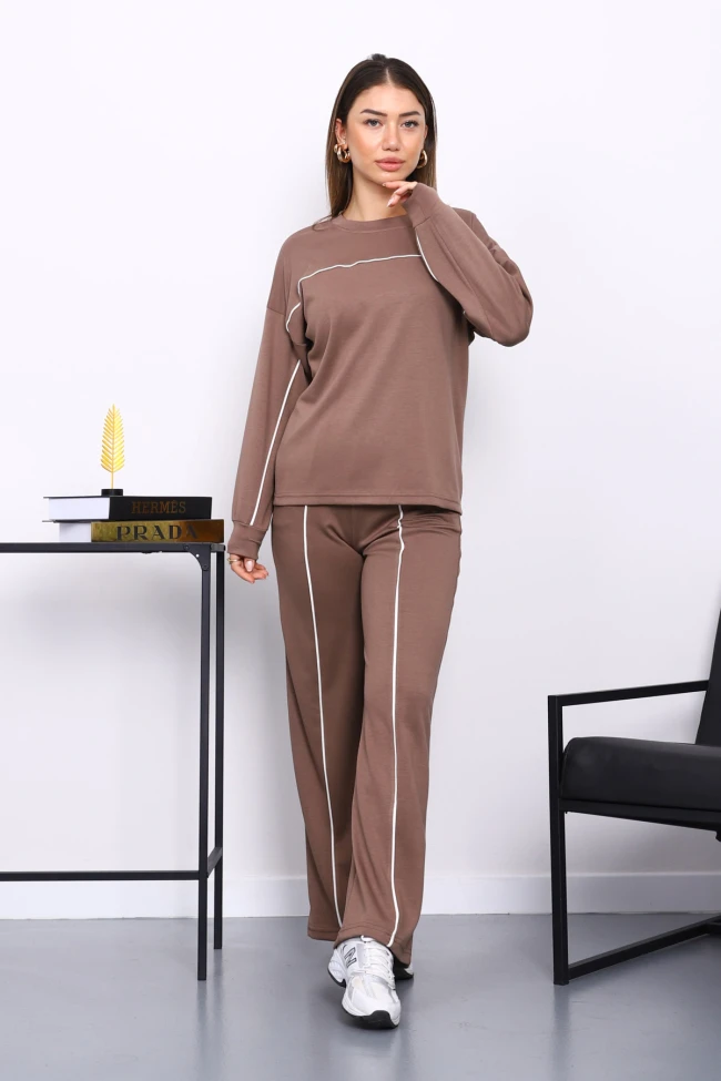 Kahverengi Biye Detaylı Sweat Pantolonlu Takım