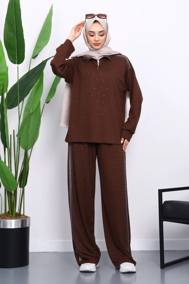 Kahverengi Taşlı Yaka Fermuarlı Tunik Pantolonlu Takım