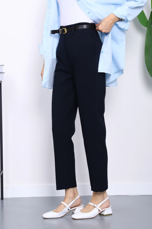 Lacivert Kemerli Önü Pensli Havuç Kumaş Pantolon