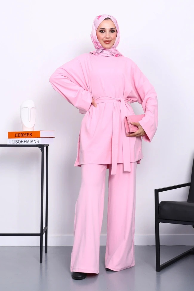 Pembe Bisiklet Yaka Yan Yırtmaçlı Takım