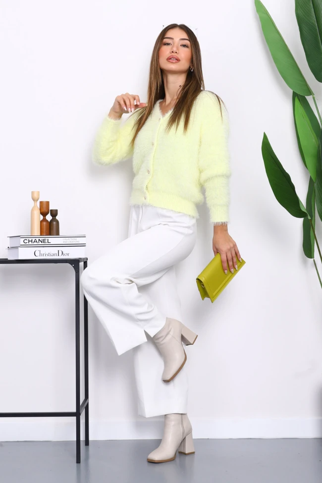 Sarı Dümeli Kısa Angora Yumoş Triko Hırka