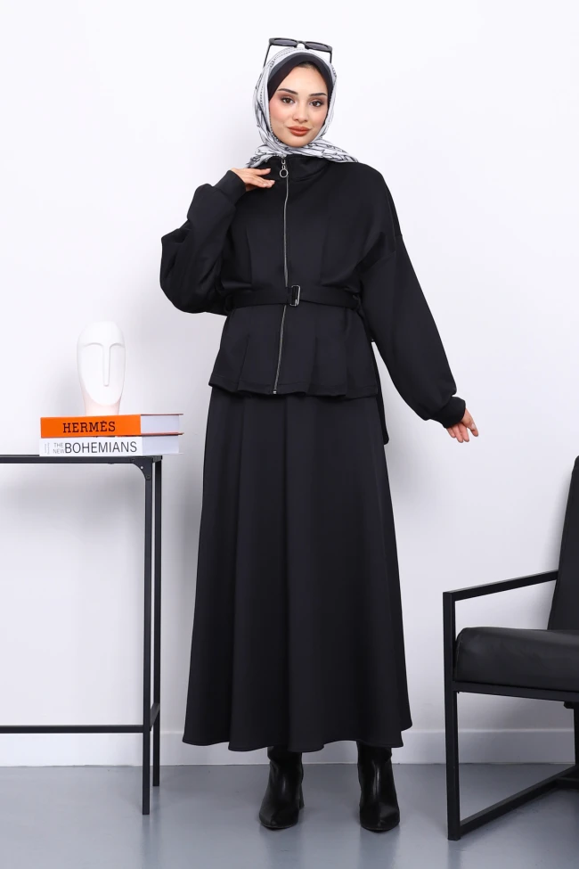 Siyah Bel Detaylı Ceket Etekli Scuba Takım