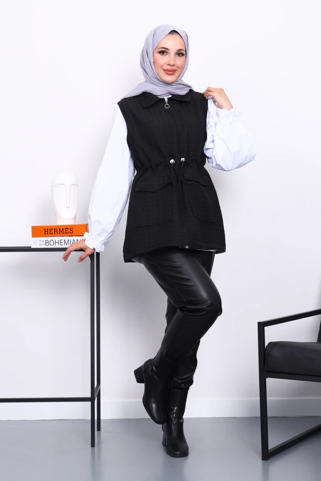 Siyah Fermuarlı Kapitone Yelek