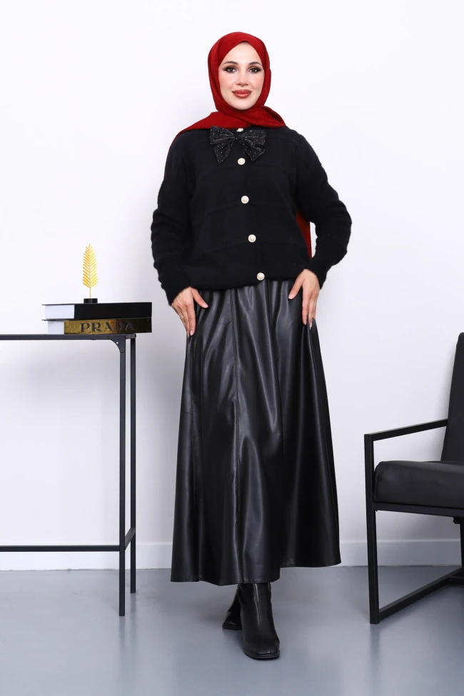 Siyah Fiyonk Detaylı Angora Yumoş Triko Hırka