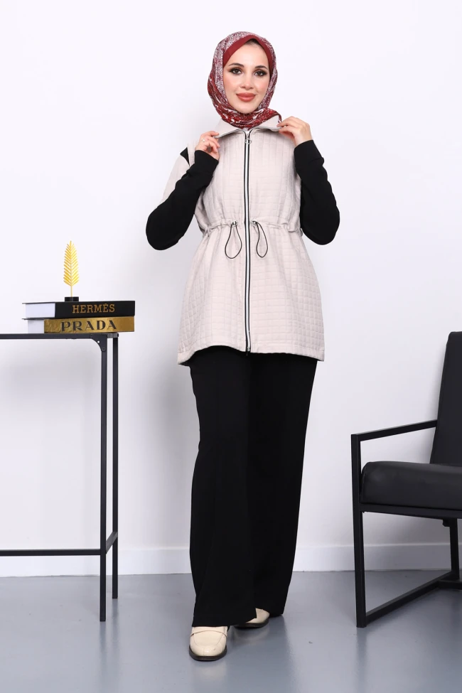 Siyah Kapitone Yelekli Tunik Pantolonlu Takım