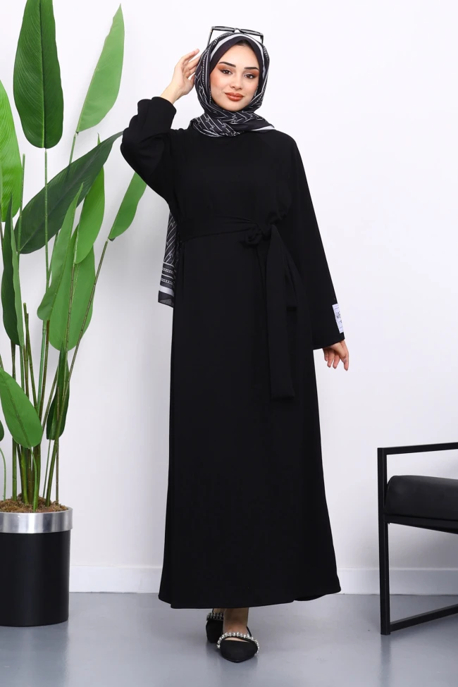 Siyah Kolu Armalı Reglan Kol Basic Modal Kuşaklı Elbise