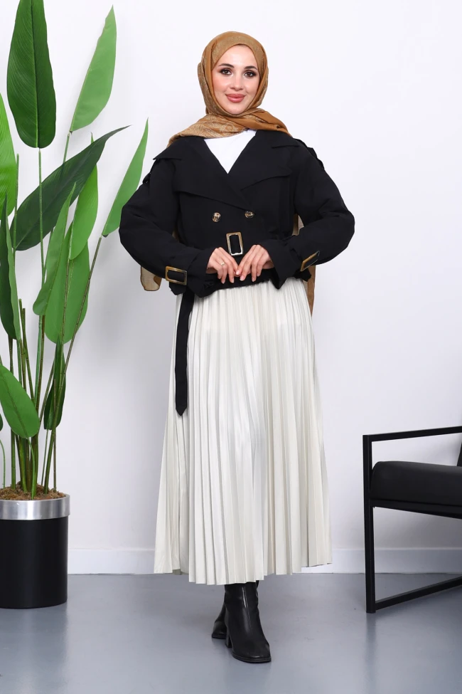 Siyah Kruvaze Yaka Kemerli Kısa Trençkot