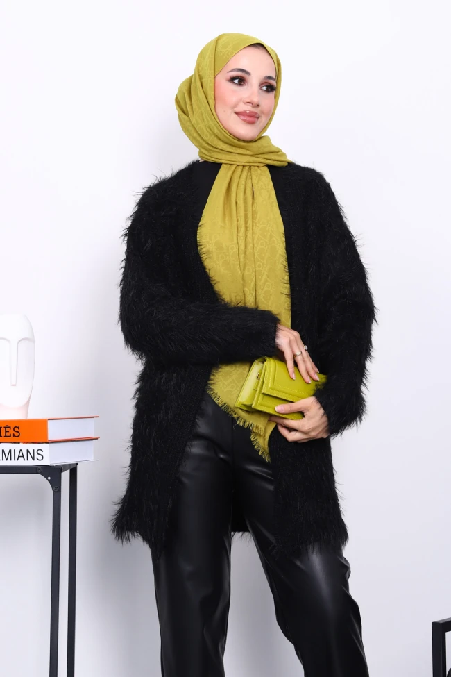 Siyah Uzun Angora Yumoş Triko Hırka