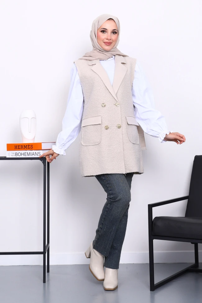 Taş Düğmeli Buklet Yelek