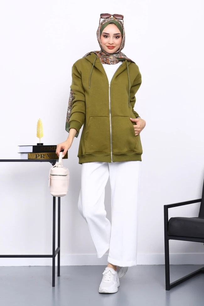 Yağ Yeşili Cepli Fermuarlı Üç İplik Kapşonlu Sweat