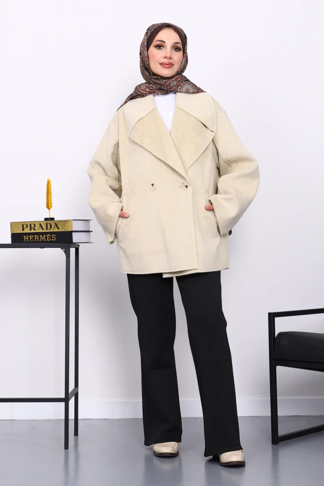 Bej Çift Cepli Düğmeli Kaşe Ceket