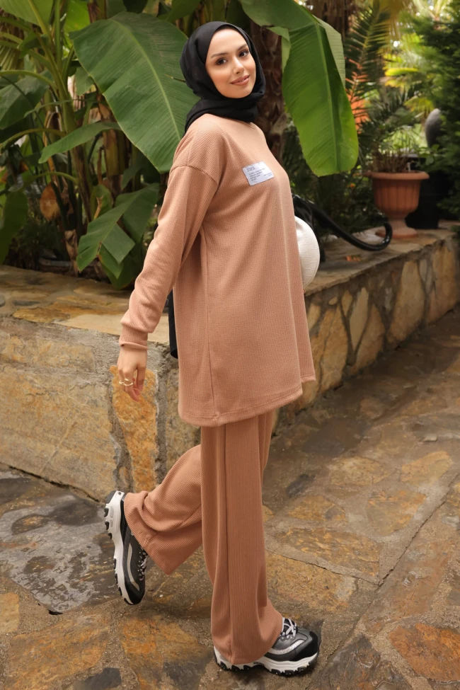 Bisküvi Armalı Tunik Pantolonlu Takım
