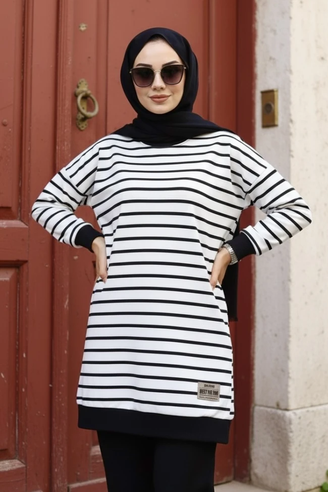 Ekru Çizgili Bisiklet Yaka Armalı Tunik