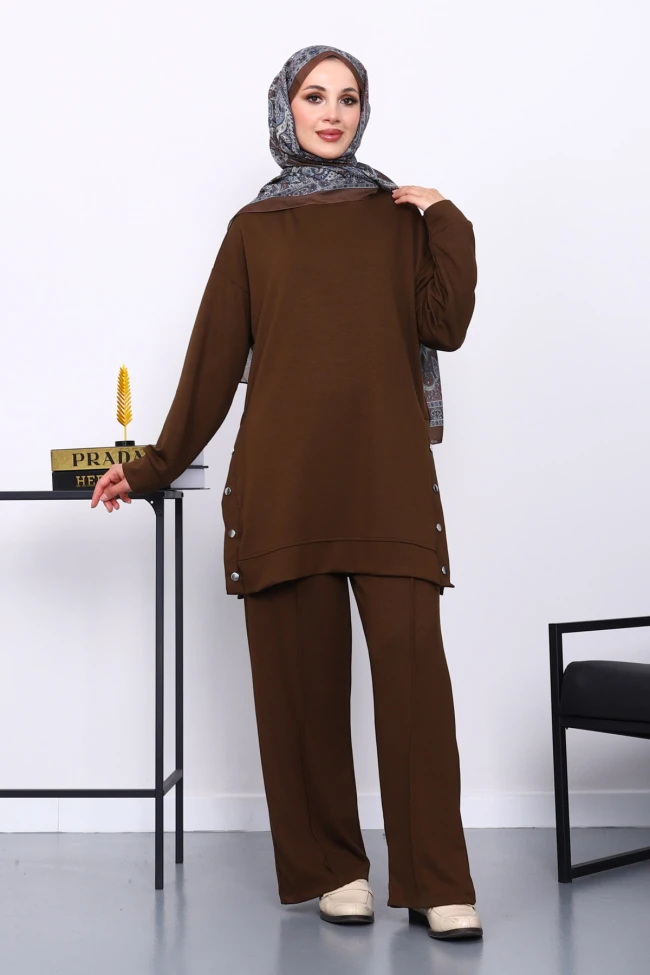 Kahverengi Bisiklet Yaka Çıtçıt Detaylı Modal Takım