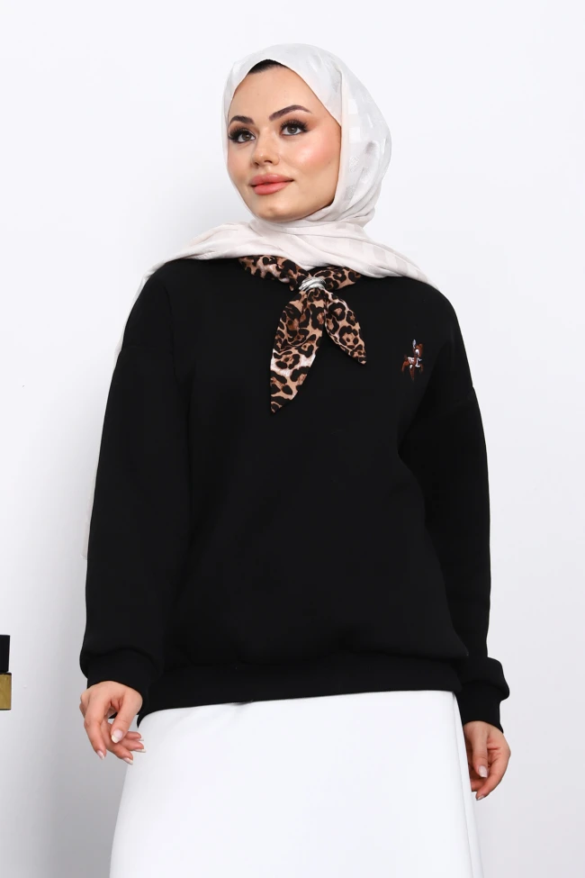 Siyah Fular Aksesurlı Ceylan İşlemeli Üç İplik Sweat