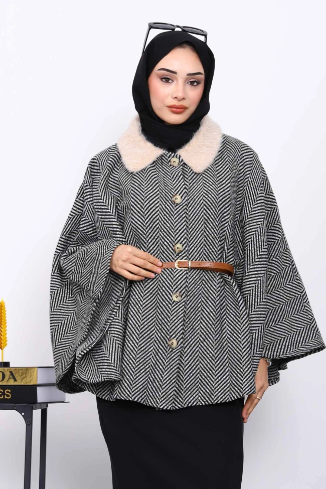 Siyah Yaka Kürklü Kemerli Panço