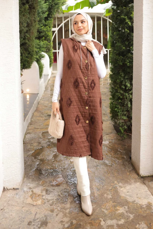 Kahverengi Kapüşonlu Kapitone Yelek