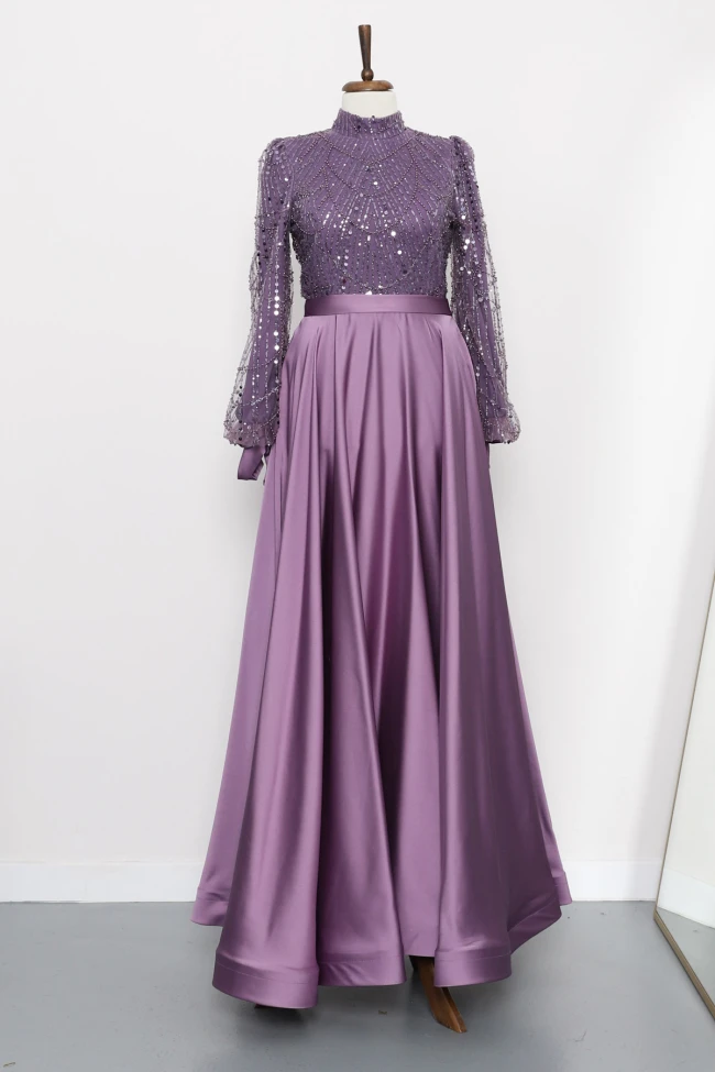 Lila Boncuklu İşlemeli Saten Abiye