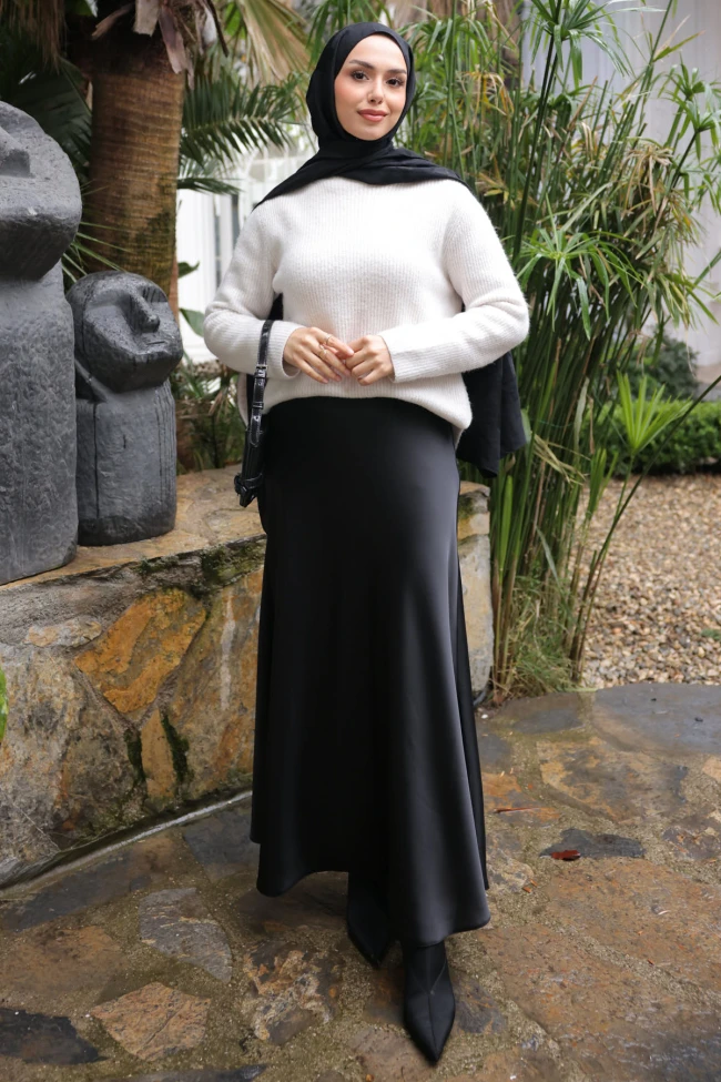 Siyah Uzun Saten Etek