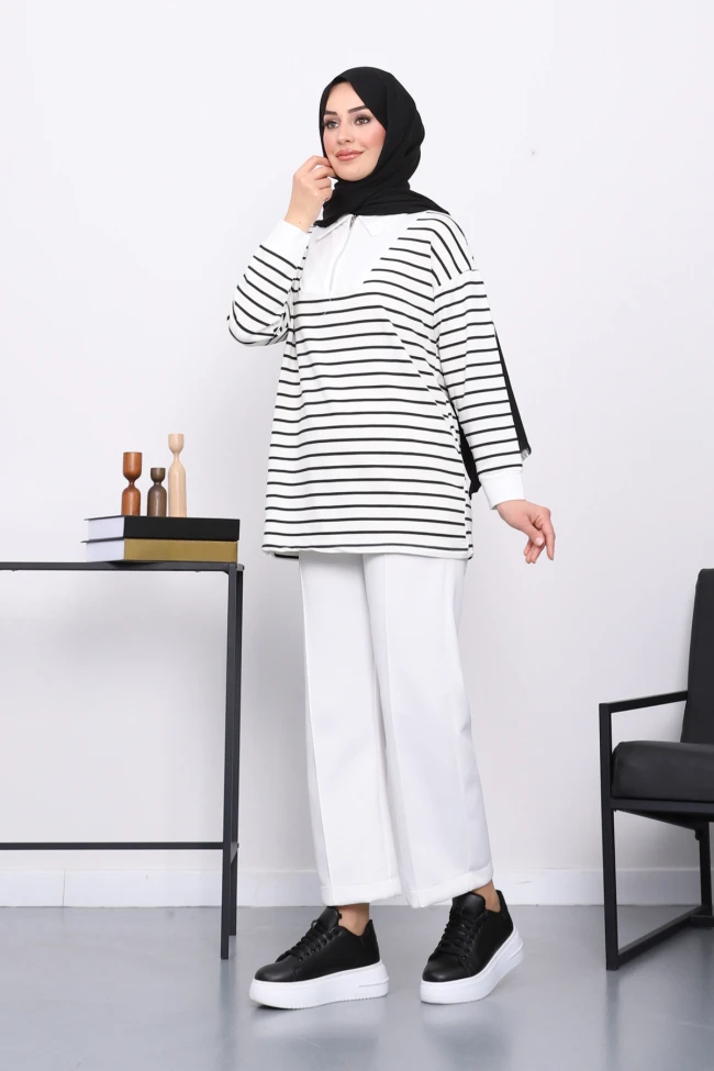 Siyah Yaka Fermuarlı Çizgili İki İplik Sweatshirt