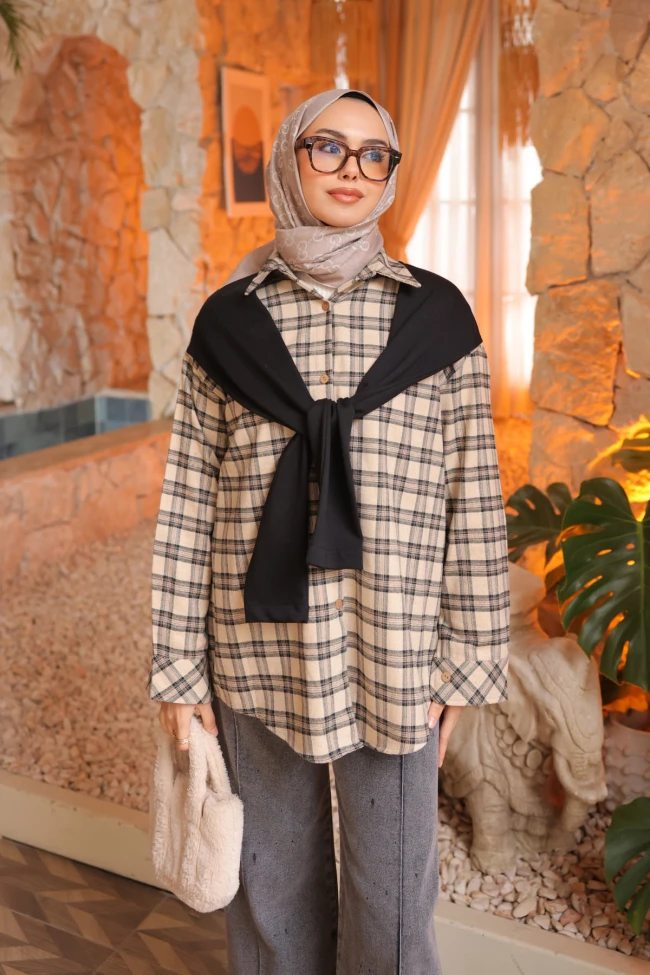 Bej Atkı Detaylı Garnili Ekose Gömlek