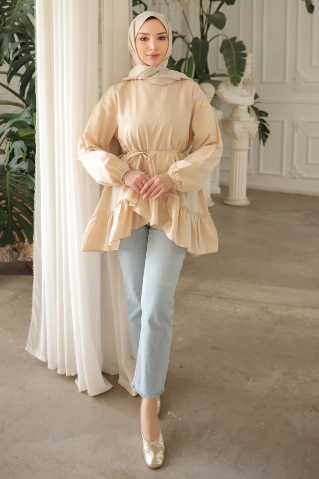 Bej Eteği Katlı Fırfırlı Tunik