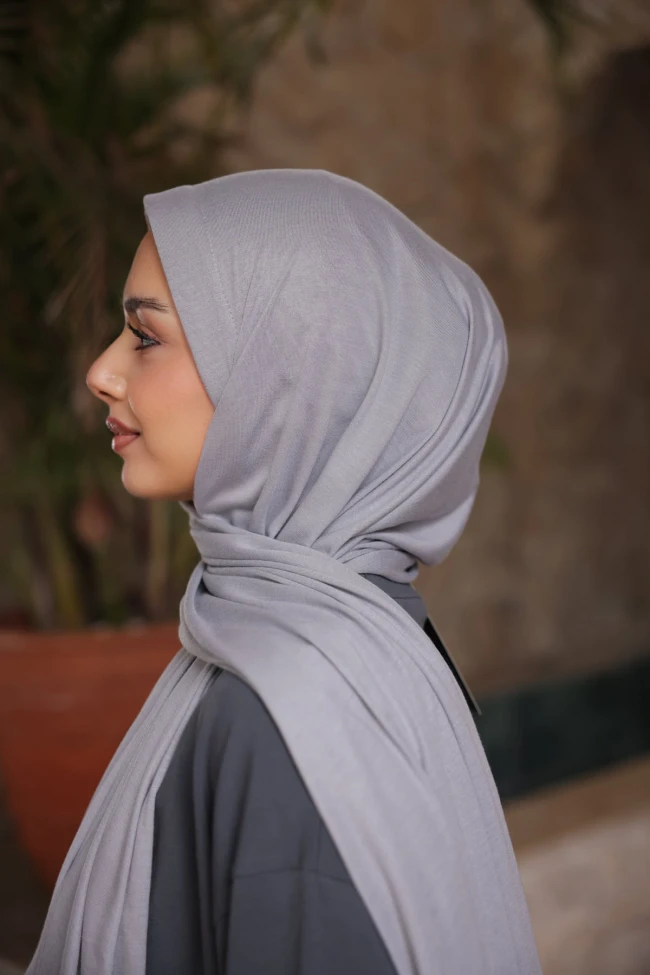 Gri Helen Önü Süngerli Pratik Penye Şal